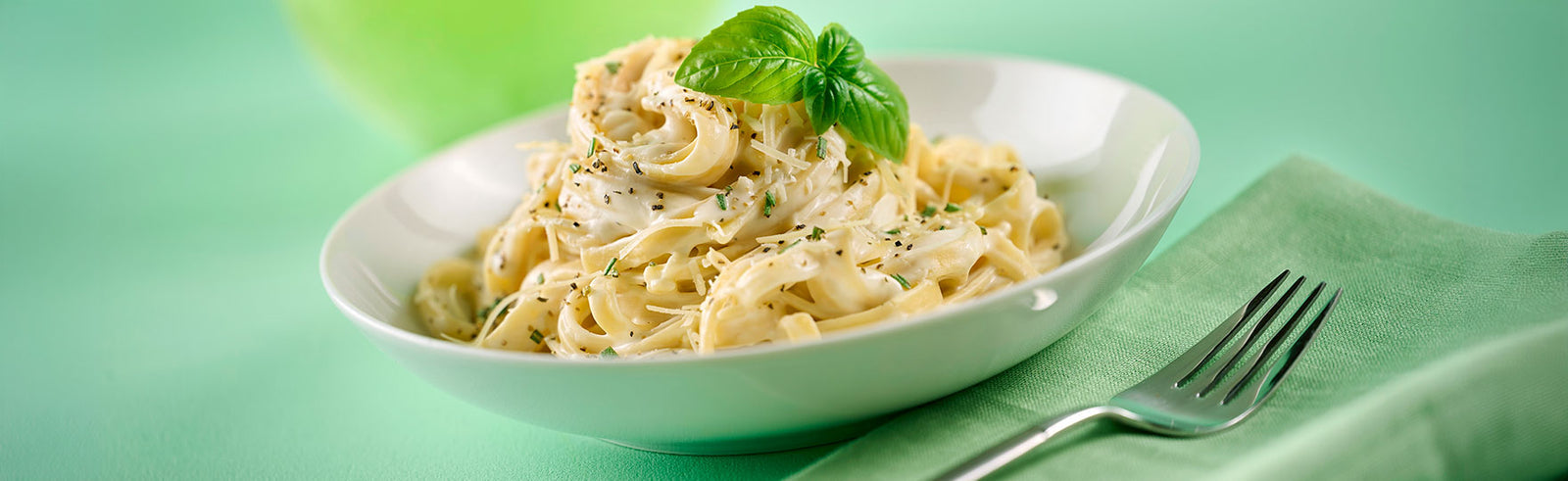 Easy Fettuccine Alfredo Pasta